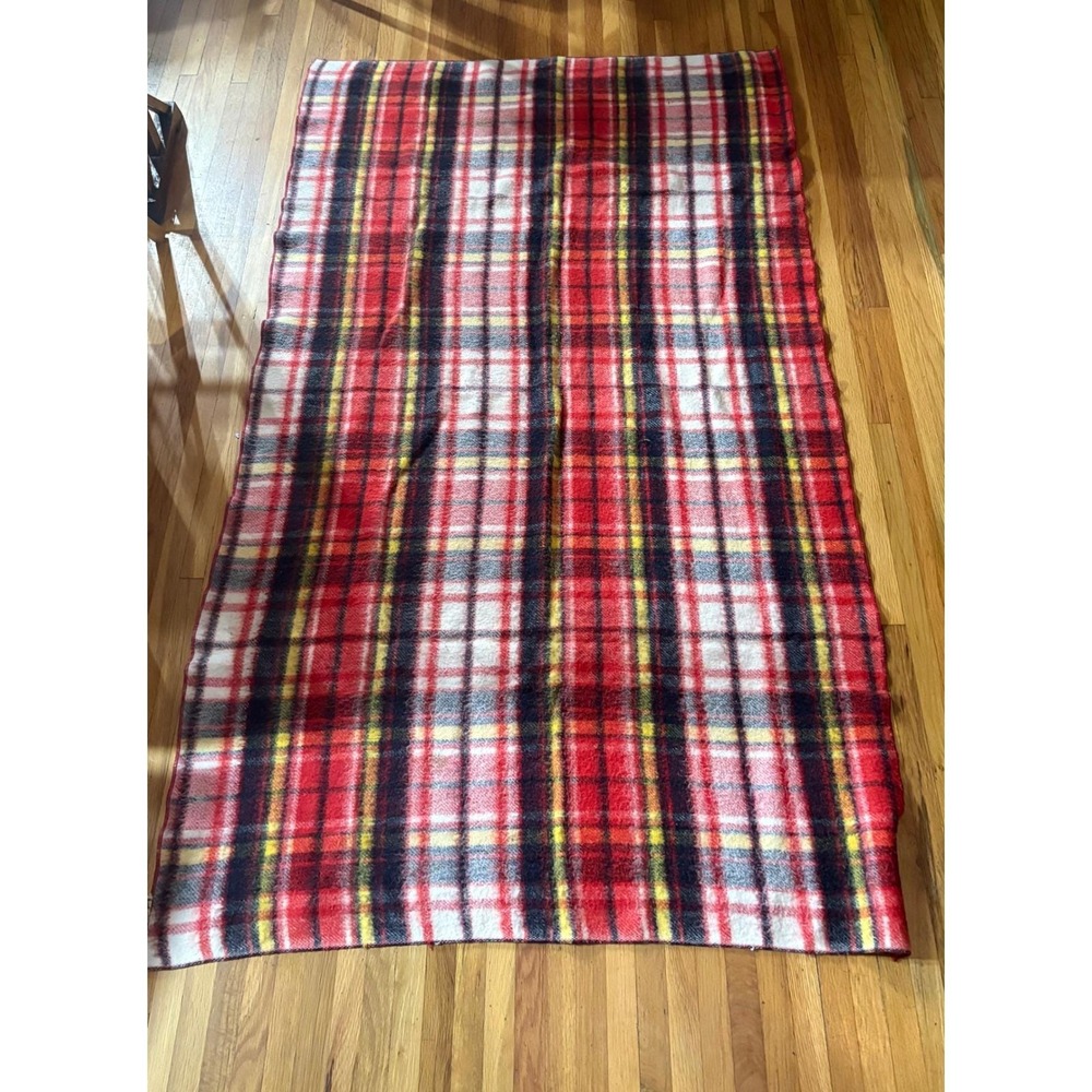Vintage Horner Woolen Mills 100% Wool Blanket Red Tartan Plaid 68x41 Michigan